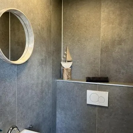 Hébergement de vacances Enkhuizer Strandmuschel Erste Reihe Hausnr 215 *